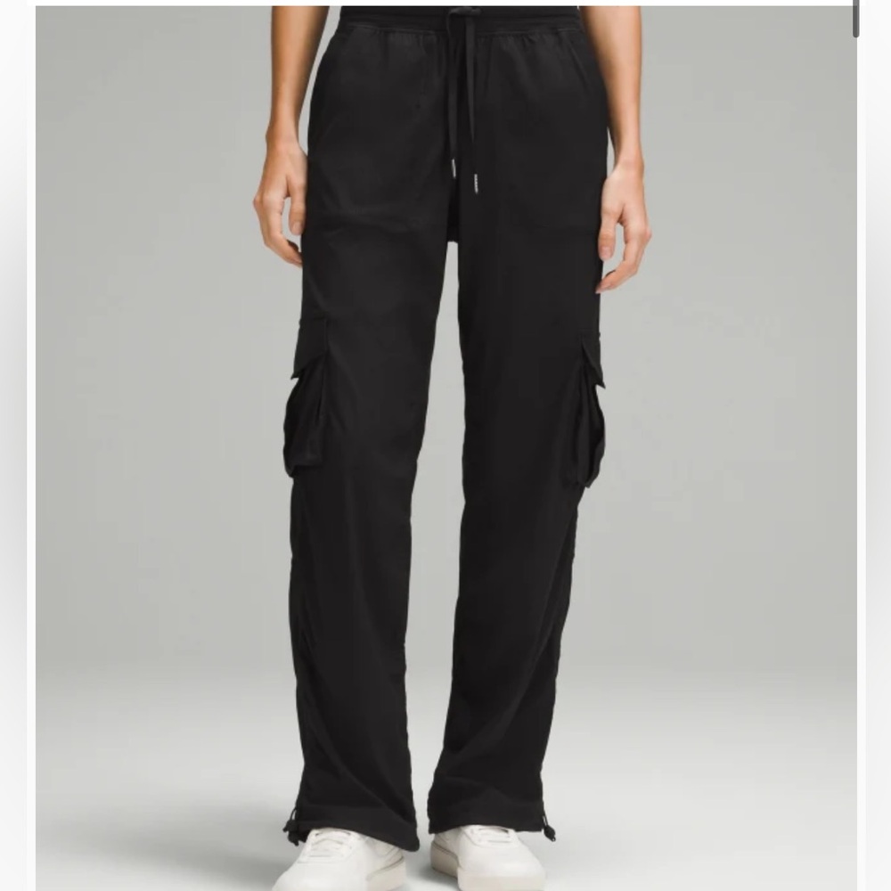 Lululemon Dance Studio cargo pants, black, GUC, size L
